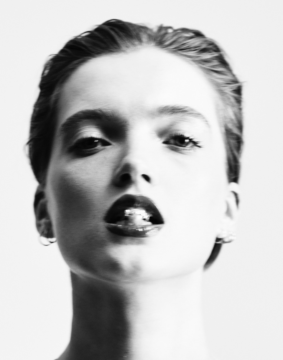 
	  Nastya Miliaeva : 7  